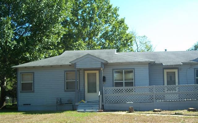 1st image of 1616 Meadowbrook Dr