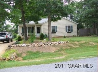 40 Ashton Dr, Stuarts Draft, VA 24477