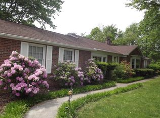 11 S Hills Cir, Johnson City, TN 37601