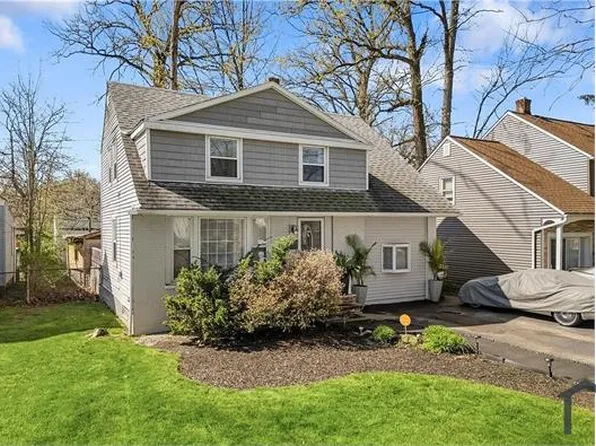 19406 Wickfield Ave, Warrensville Heights, OH 44122
