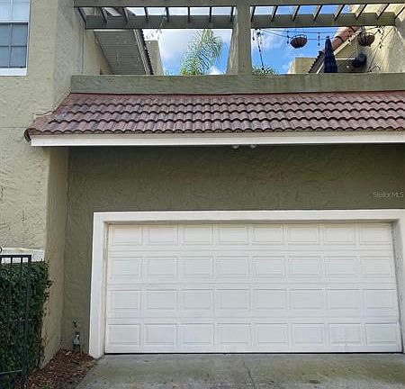 4th image of 824 Ellwood Ave #30