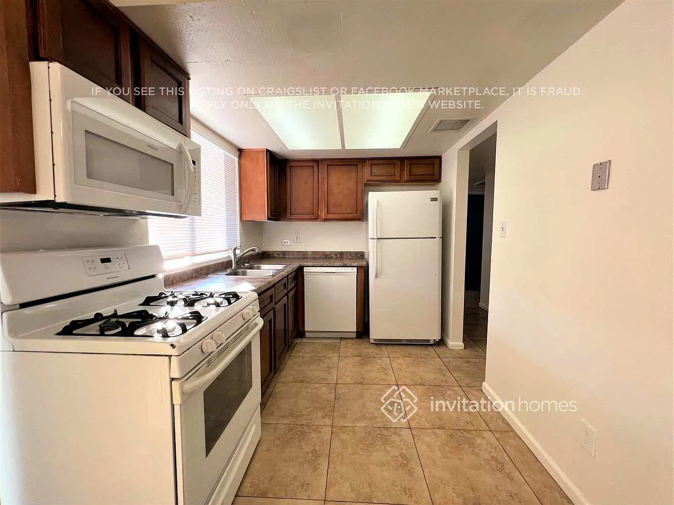 1627 W Libby St Phoenix, AZ 85023 — Photo 3