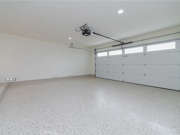 19112 Biddle Dr — Photo 27