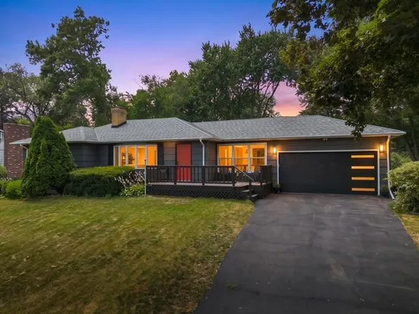 3662 Robin Ln, Minnetonka, MN 55305
