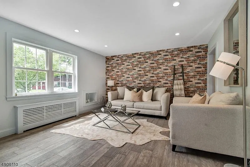 2 bed, $2,300 — Photo 2