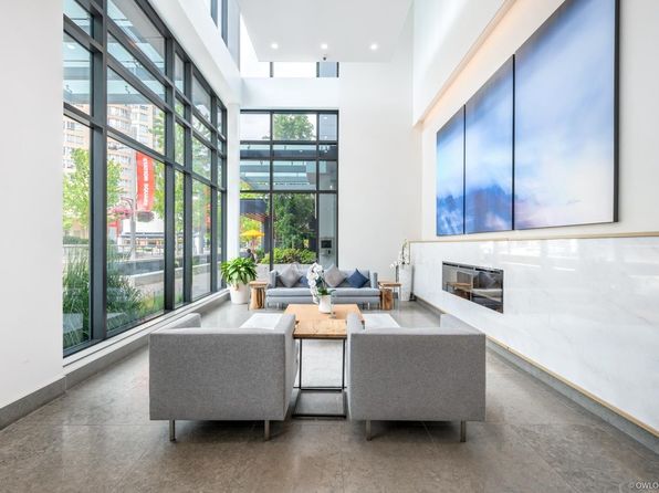 6098 Station St #3910, Burnaby, BC V5H 0H4
