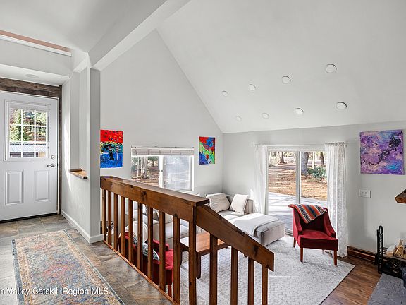 5th image of 150 Vining Road