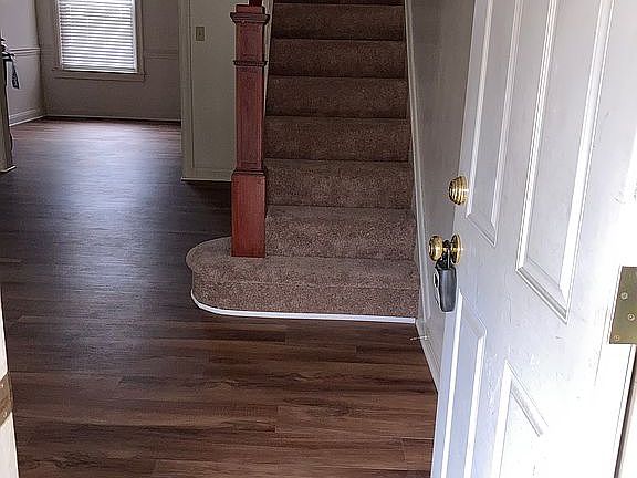 2nd image of 2017 Griffis Ave