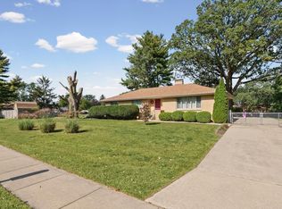2504 E University Ave, Urbana, IL 61802