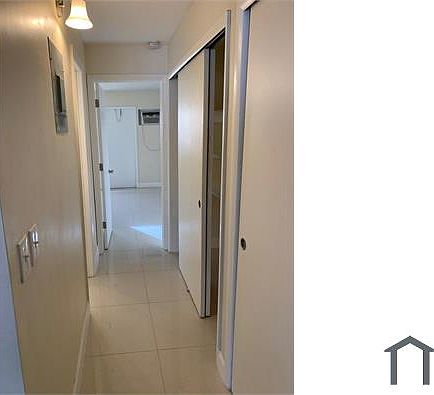 5th image of 1511 NE 117th St APT 2