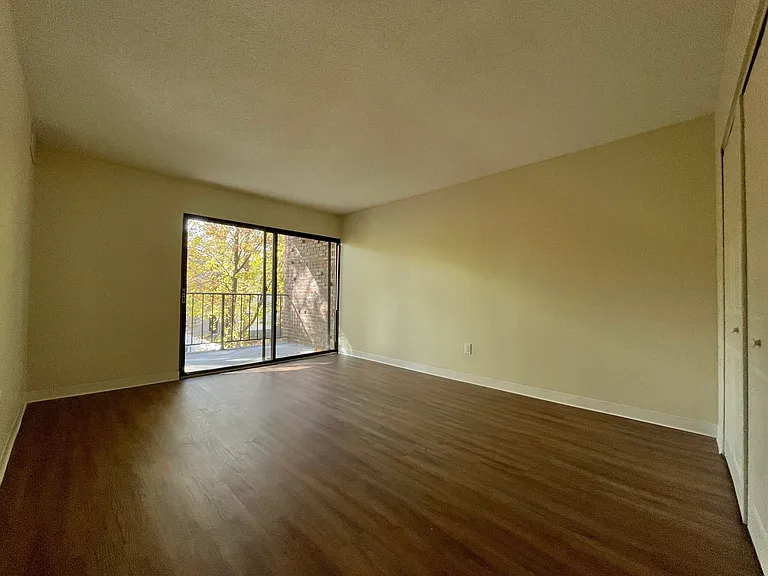 62 Centre St #2A — Photo 3