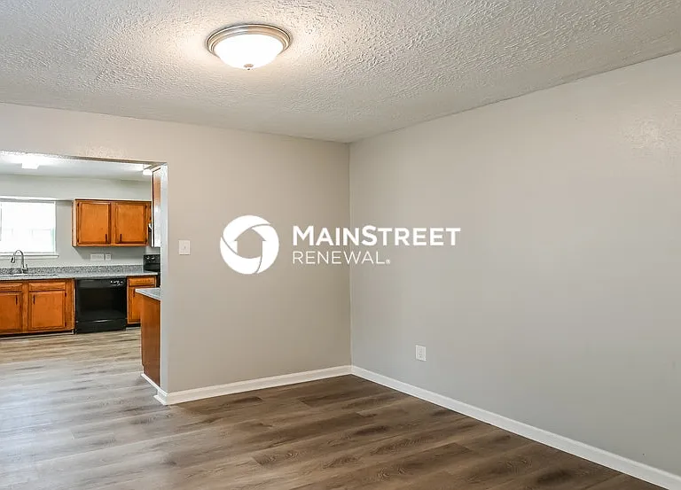 4922 Crestway Dr — Photo 6