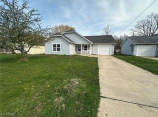 1247 W 58th St, Ashtabula, OH 44004