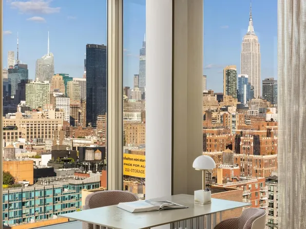 551 West 21st Street image 8 of 31