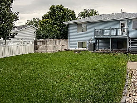 4th image of 1111 E Nebraska Ave