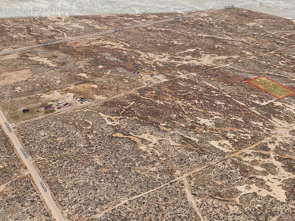 1st image of 20th St E