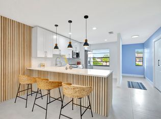 Boca Lago / Greens Of Boca Lago Condominiums, Boca Raton, FL 33433