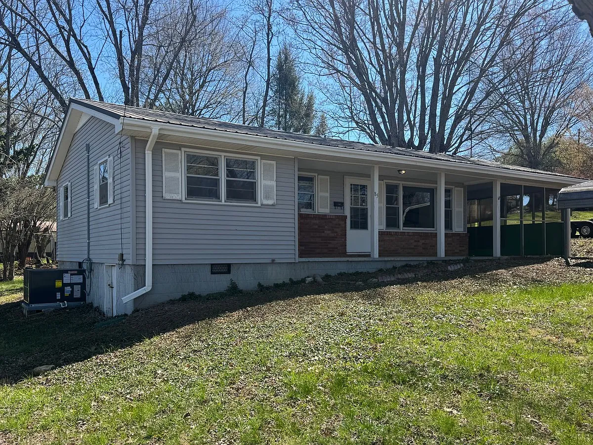 Building Photo - 85 Ridgeview Dr