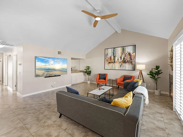 43754 Avenida Alicante — Photo 5