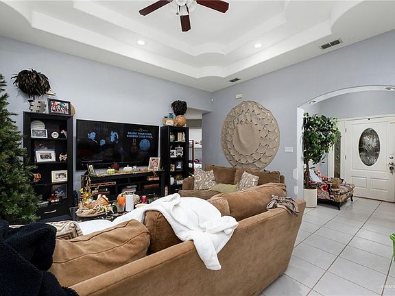 4th image of 1125 Guadalupe Cir