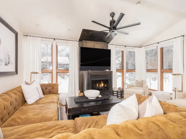 (undisclosed Address), Telluride, CO 81435