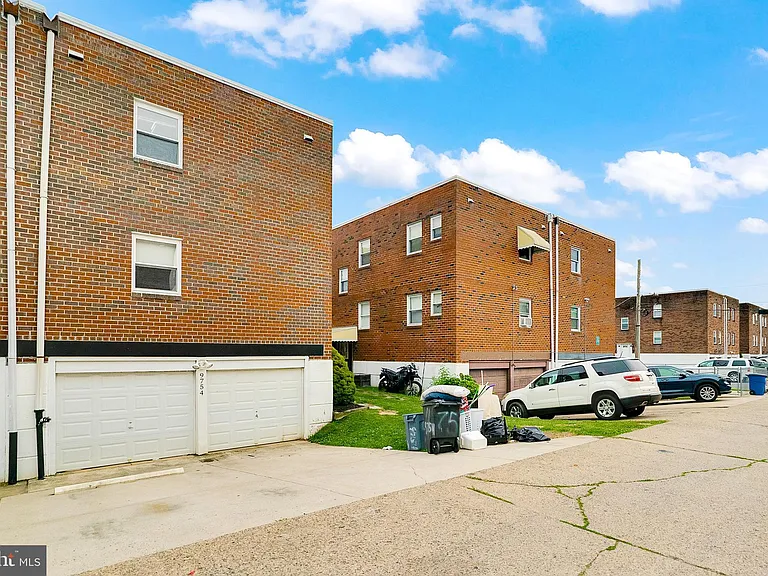 9754 E Roosevelt Blvd #1 — Photo 29