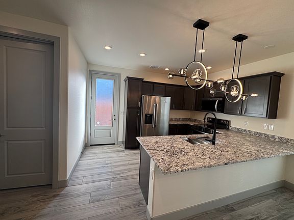 4th image of 3112 N Navajo Dr #2