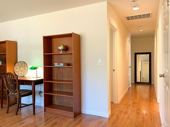 5th image of 242 Pheasant Drive