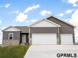17008 Craig St, Bennington, NE 68007
