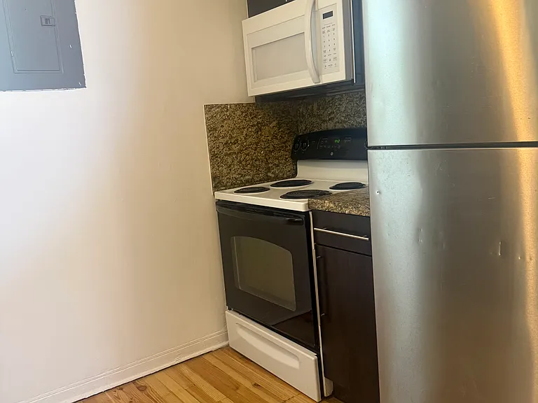 23 Majorca Ave #1 — Photo 8