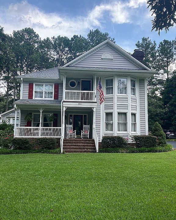 Victorian Home built in 1986