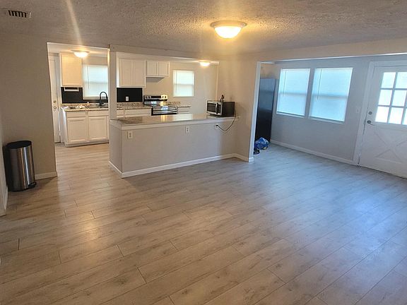 5th image of 629 Alice Ave