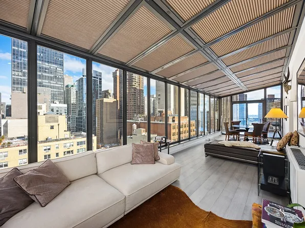 201 East 36th Street image 1 of 15