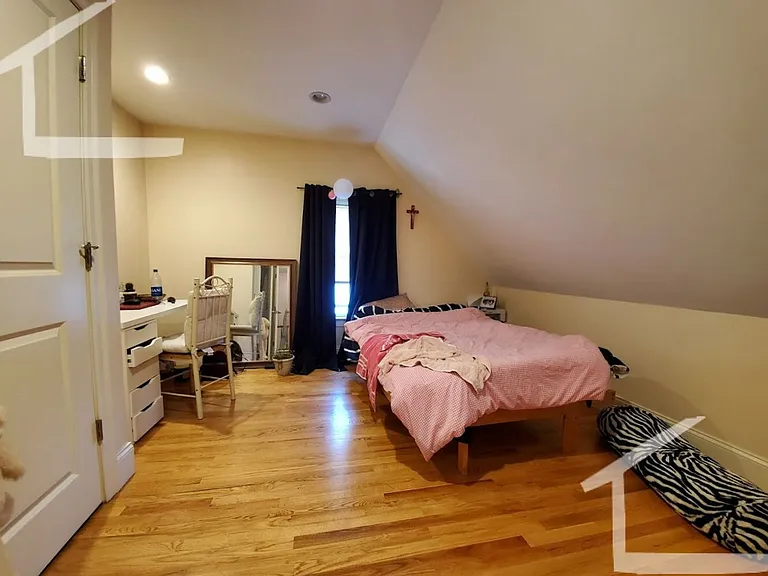 23 Lothrop St #2 — Photo 11