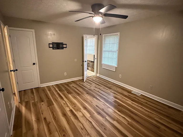 6379 Skyline Dr — Photo 10