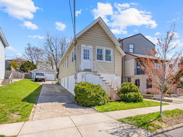 632 Chase Ave #1, Lyndhurst, NJ 07071