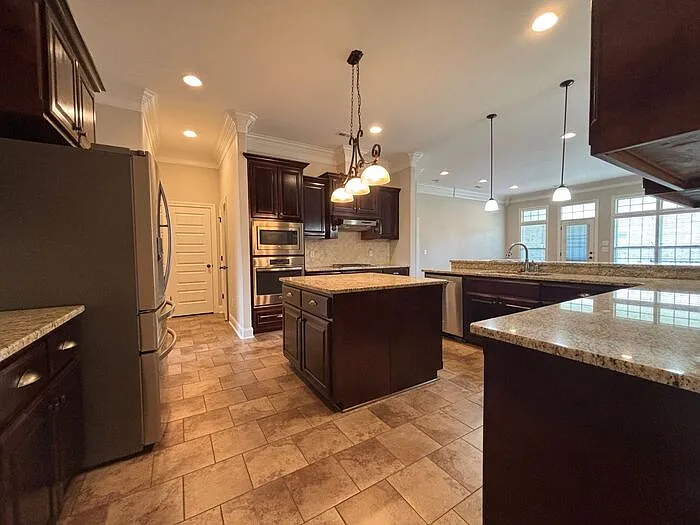 100 Middy Ln — Photo 14