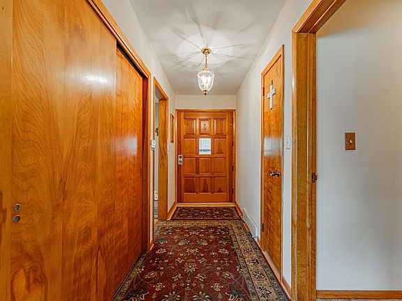 4th image of 1216 N Topper Dr