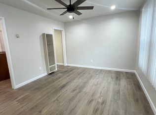 923 Linden Ave APT 21, Long Beach, CA 90813