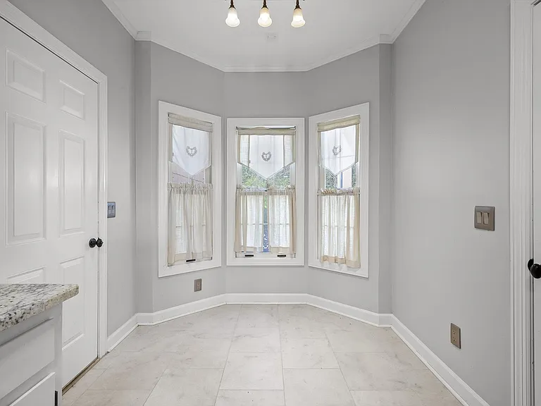 565 Winterview Ln — Photo 22