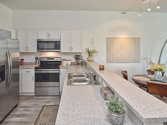 Davis Rd Fort Myers FL 33908-small-008-7-DavisPreserve 3780-666x442-72dpi_01232025