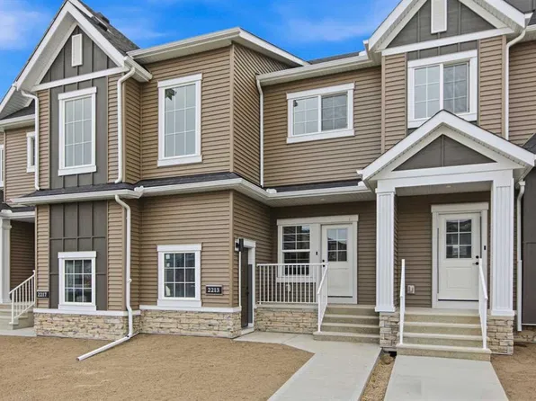 2213 N Bayview Dr SW, Airdrie, AB T4B 5N3