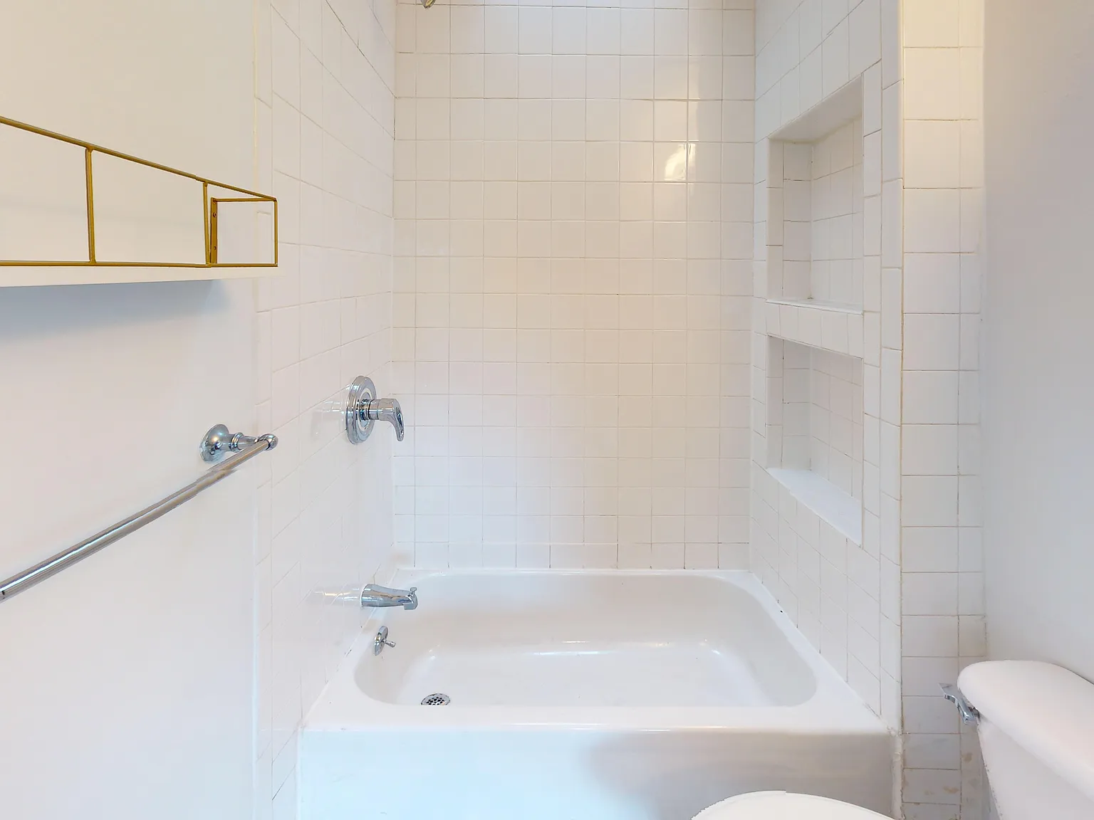 286 West 11th Street — Photo 4