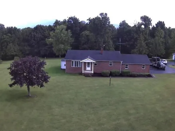 714 Vernon Rd, Greenville, PA 16125