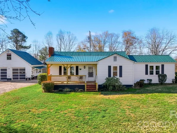 1406 Walt Arney Rd, Lenoir, NC 28645