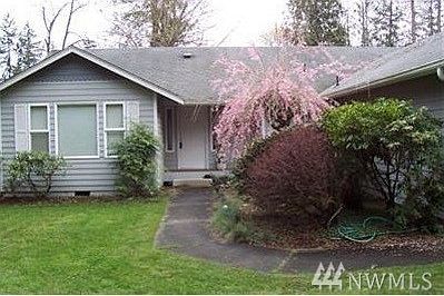 1st image of 15613 Topaz Dr SE