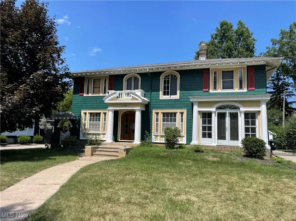 11320 Lake Ave, Cleveland, OH 44102