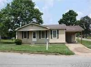 304 Mifflin Ave, Henderson, TN 38340