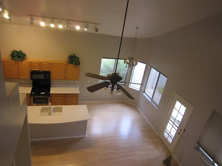 731 W Kent Pl — Photo 7
