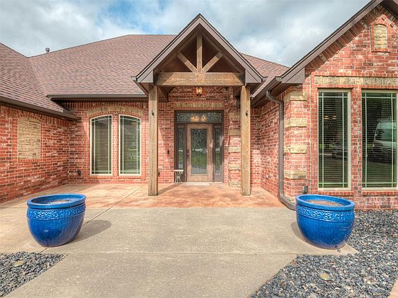 3rd image of 1900 Rock Oak Pl
